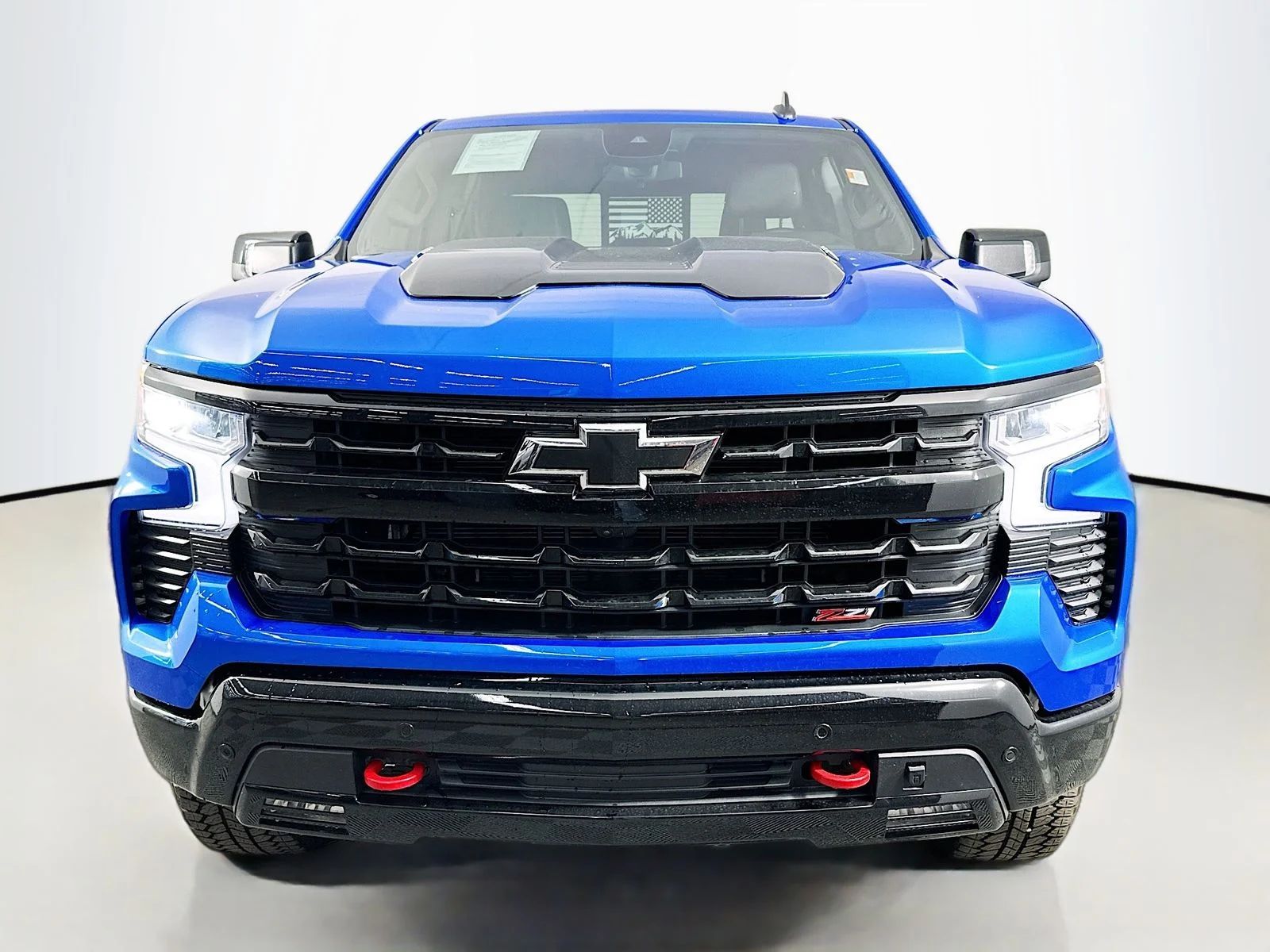 Used 2025 Riptide Blue Metallic Chevrolet LT Trail Boss image 3
