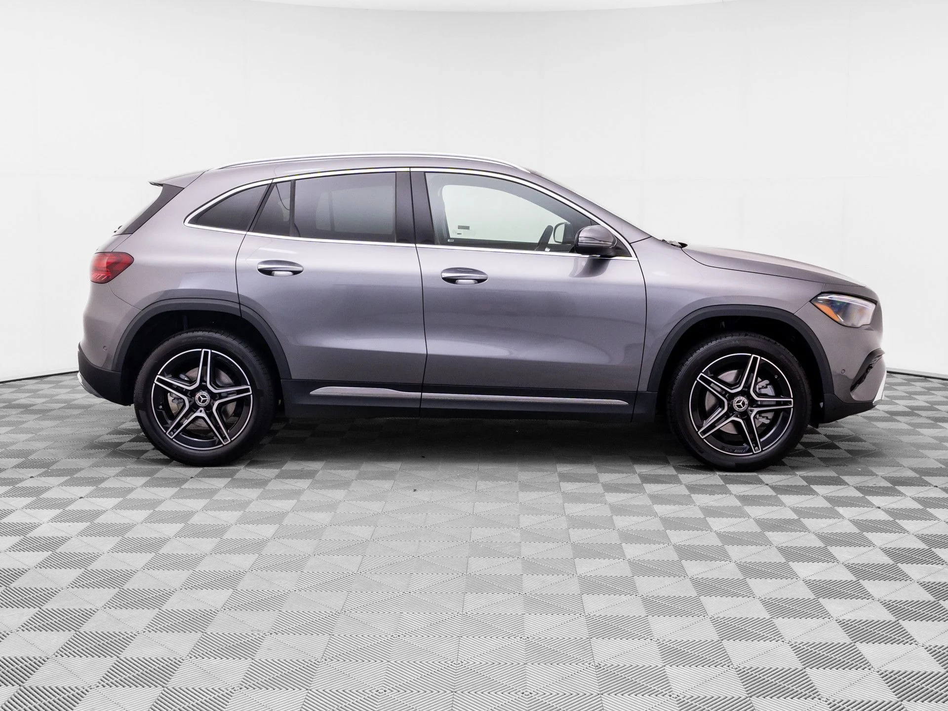New 2026 Gray Mercedes-Benz GLA 250 image 6