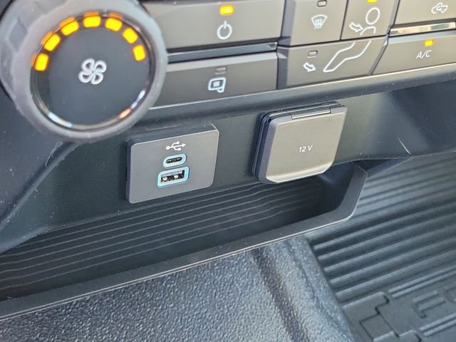 2025 Ford F-350 Super Duty XL - Photo 10