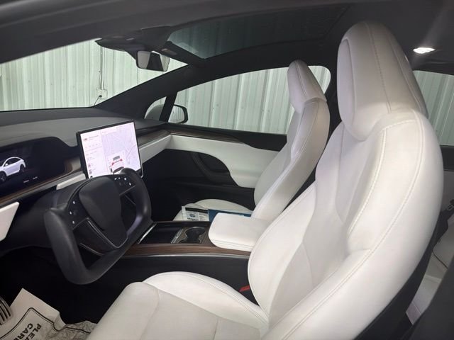 2022 Tesla Model X Long Range - Photo 11