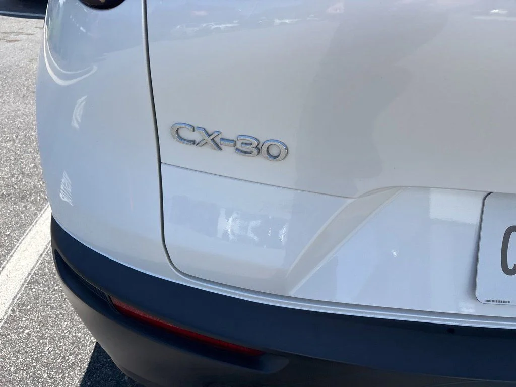Used 2020 Snowflake White Pearl Mazda S image 10