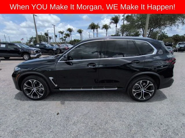 Used 2025 Black BMW sDrive40i image 10
