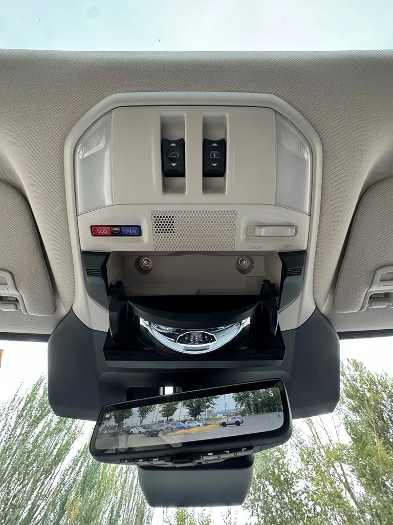 New 2027 MAGNETITE GRAY METALLIC Subaru Touring 7-Passenger image 24