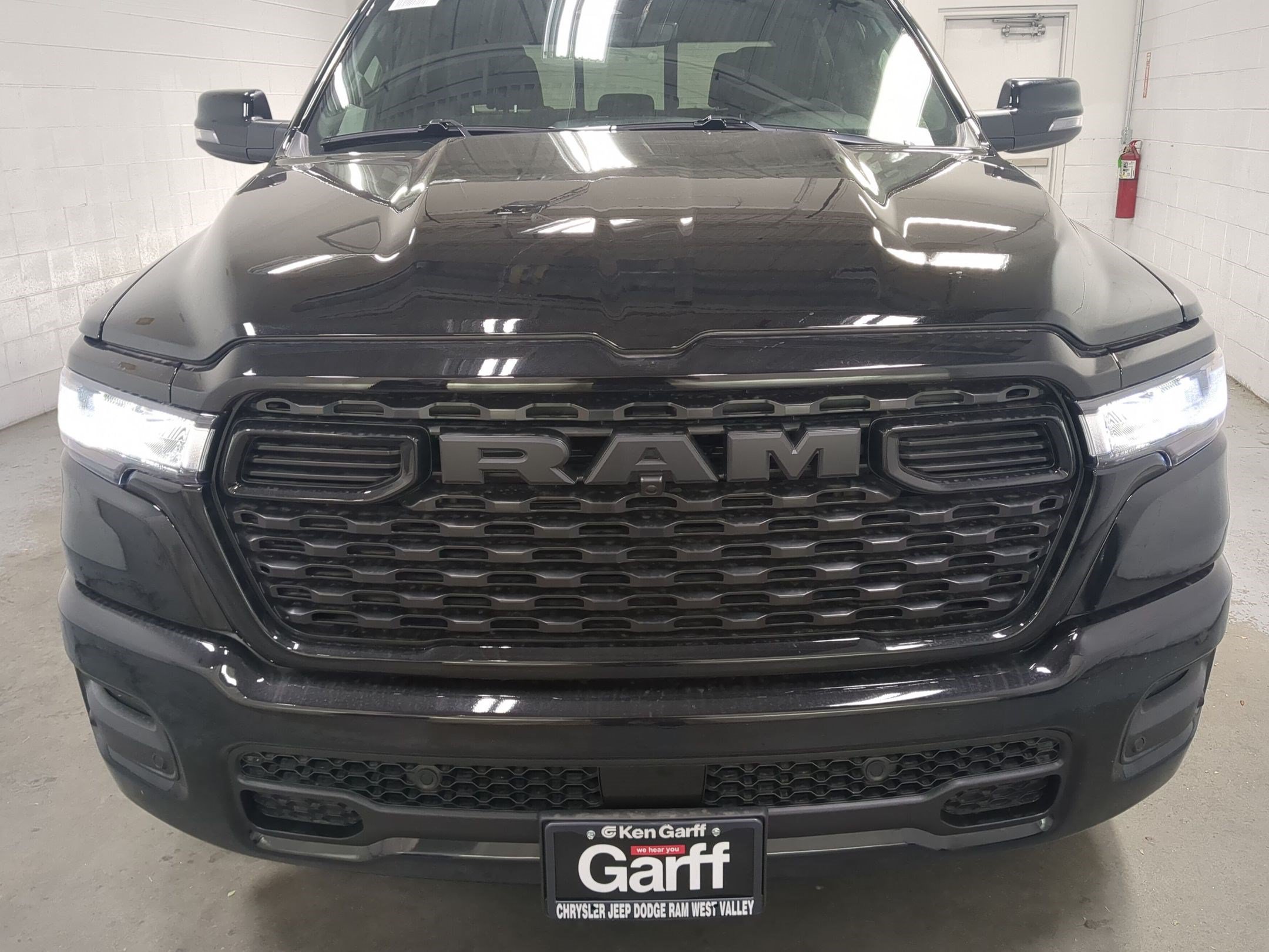 New 2026 Diamond Black Crystal Pearlcoat RAM Big Horn image 10