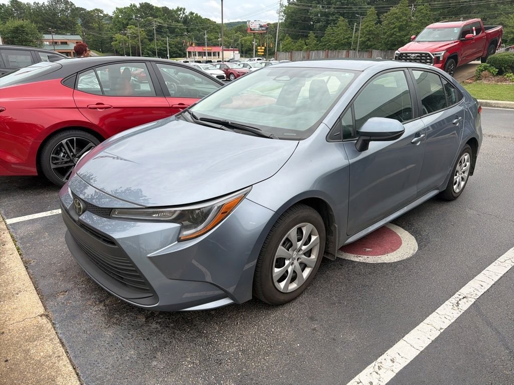2025 Toyota Corolla LE CVT's photo
