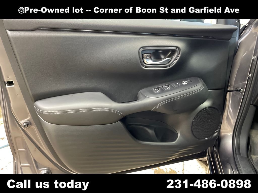 Used 2023  Honda EX-L image 14