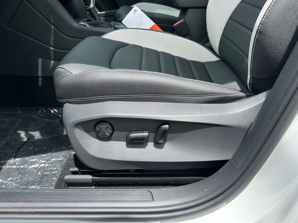 New 2026 White Volkswagen 1.5T SEL image 16