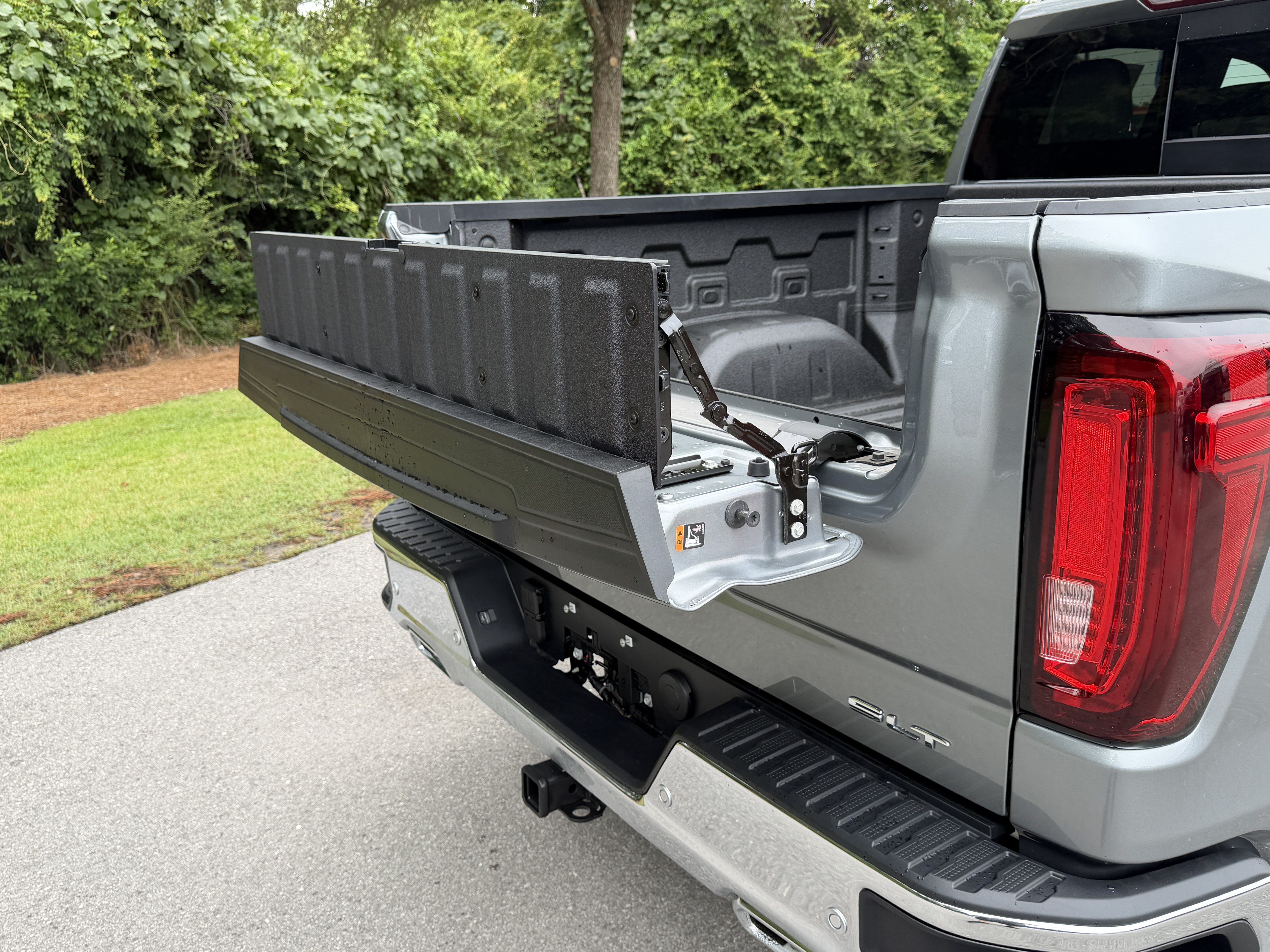 2026 GMC Sierra 1500 SLT - Photo 11