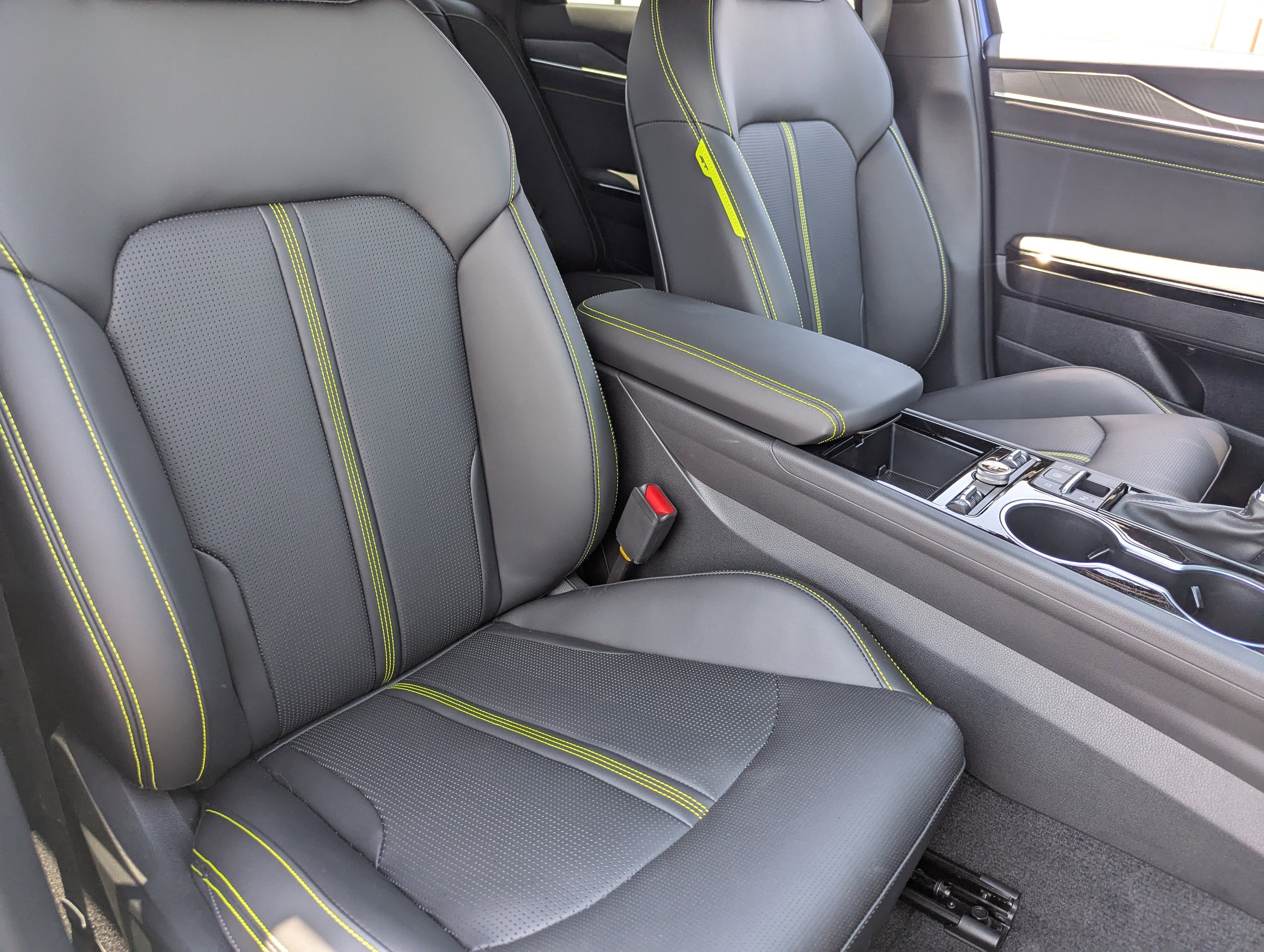 New 2026 Yacht Blue Kia GT image 9