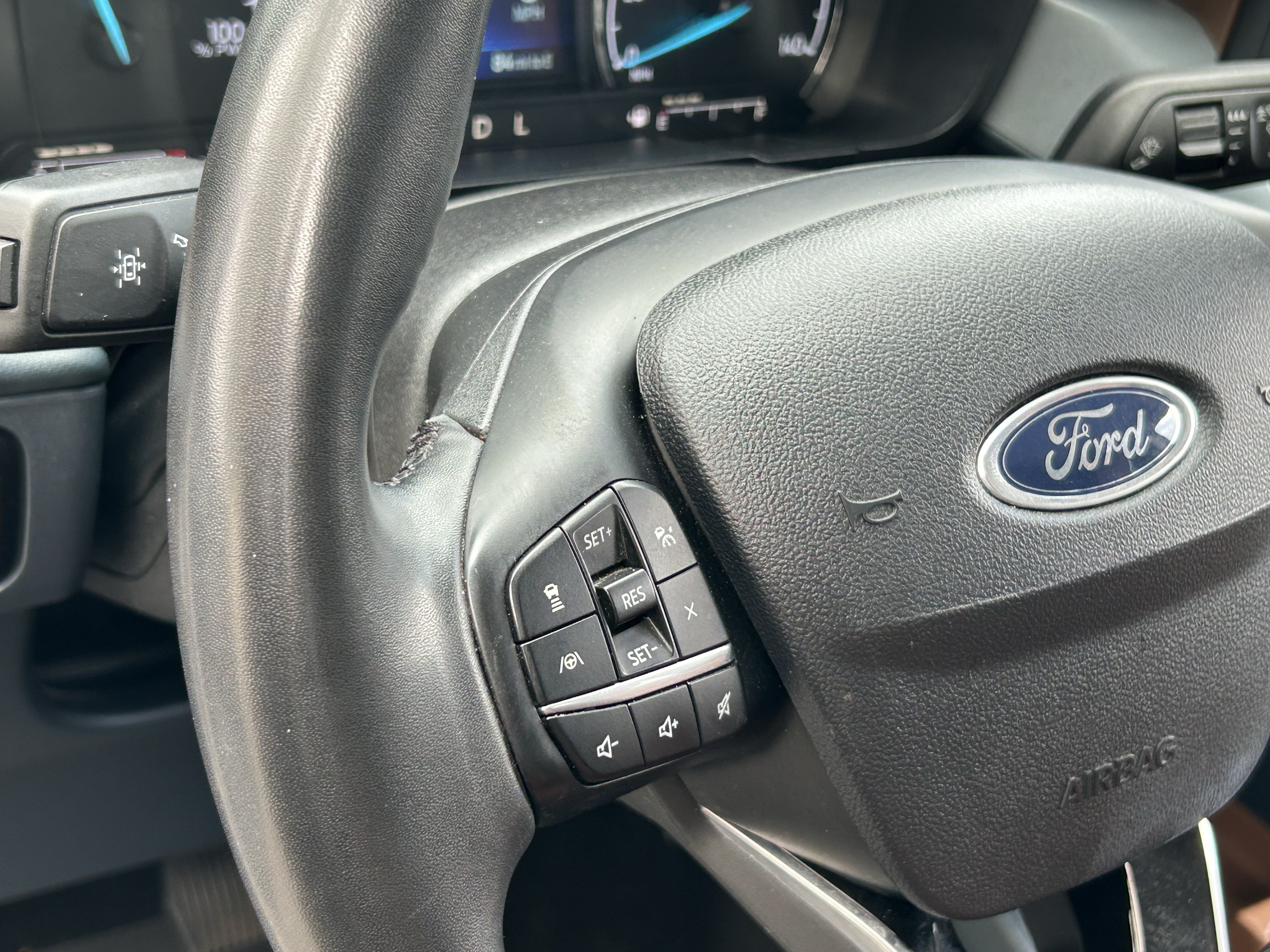 Used 2024 Oxford White Ford LARIAT image 28