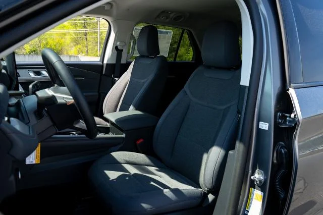 New 2026 Carbonized Gray Metallic Ford Active image 15
