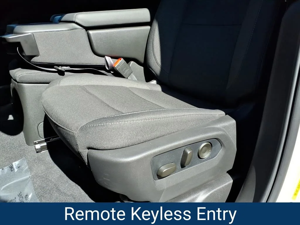 Used 2026 White Chevrolet Custom image 17