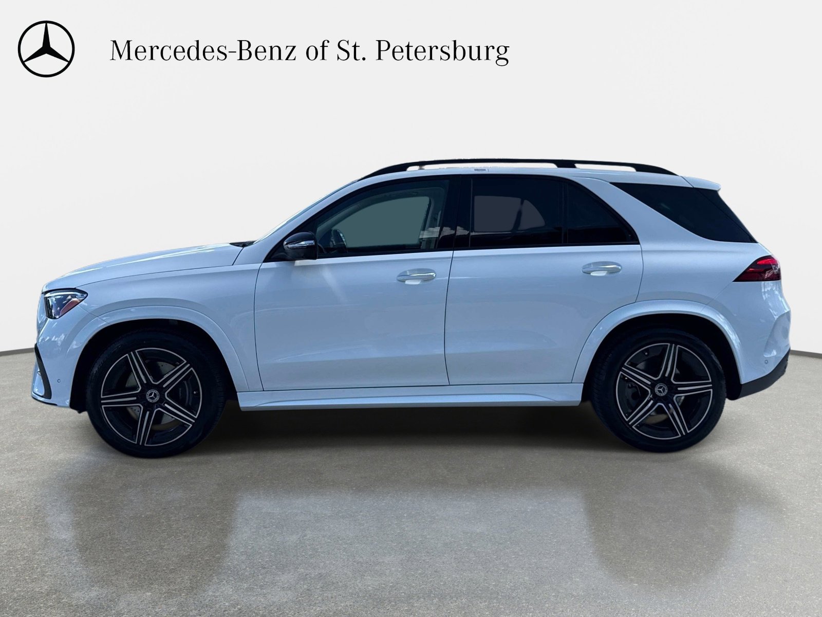 New 2026 Polar White Mercedes-Benz 350 4MATIC® SUV image 2