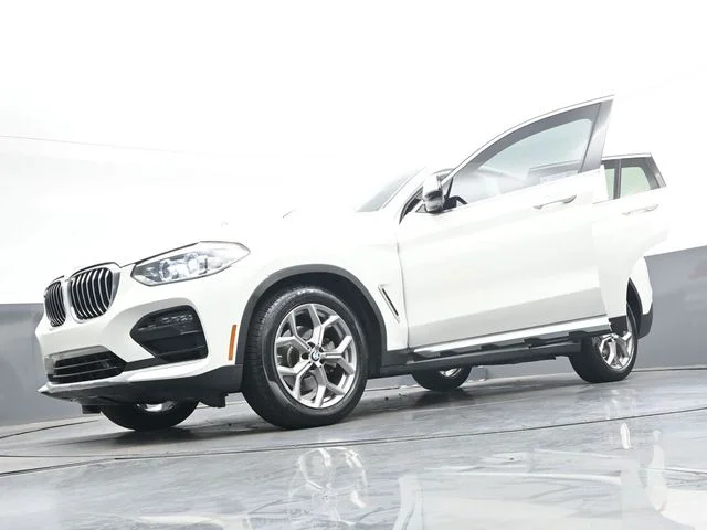 Used 2021 White BMW xDrive30i image 48