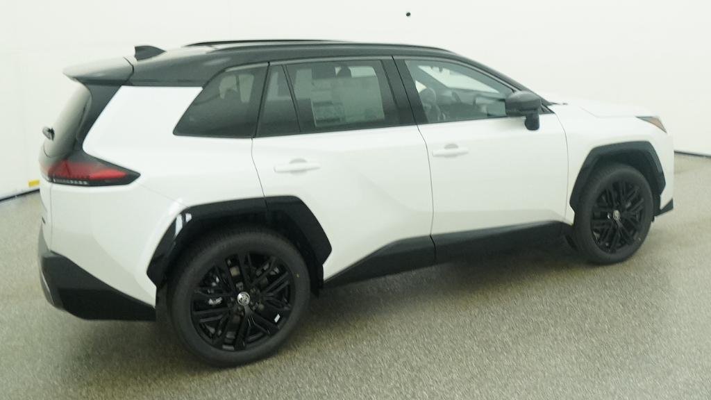 New 2026 Wind Chill Pearl with Midnight Black Metallic roof Toyota XSE image 13