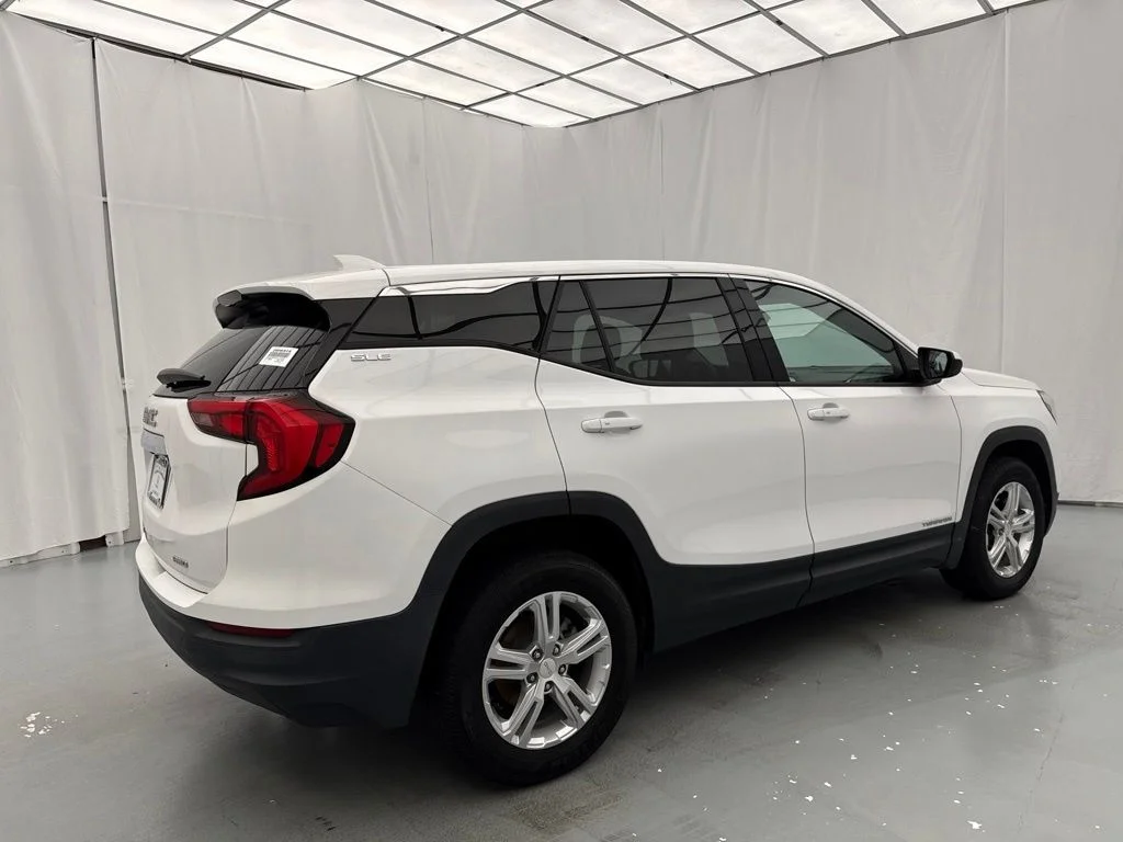 Used 2020 Summit White GMC SLE image 14