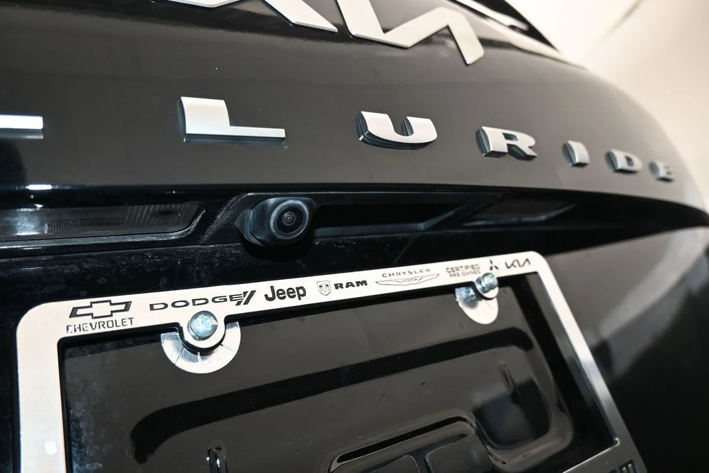 Used 2022 Ebony Black Kia LX image 42