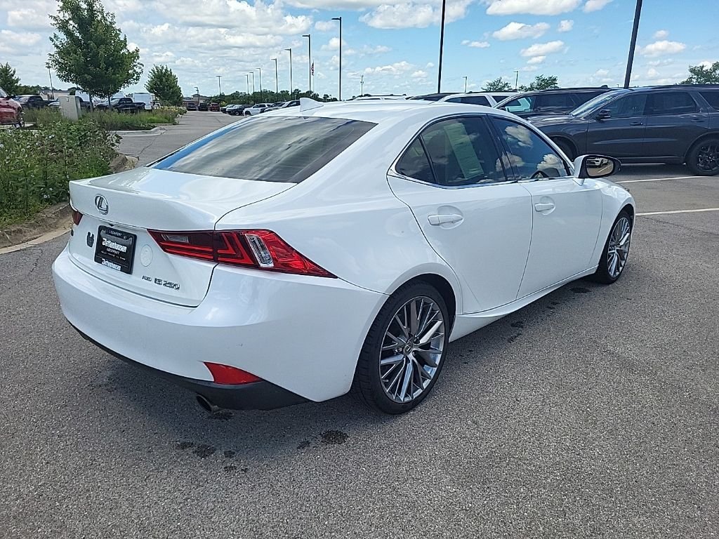 Used 2015  Lexus 250 image 5