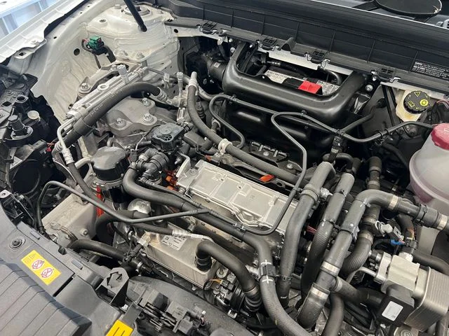 Used 2025 Polar White Mercedes-Benz 300 image 56