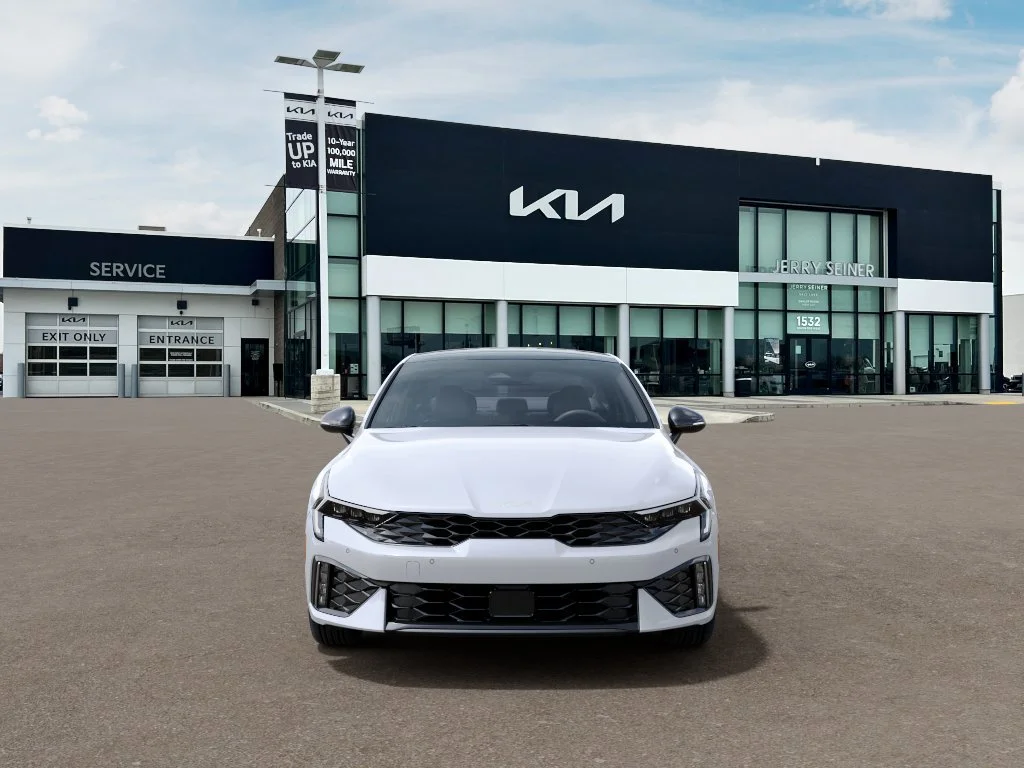 New 2026 Snow White Pearl Kia GT-Line FWD image 2