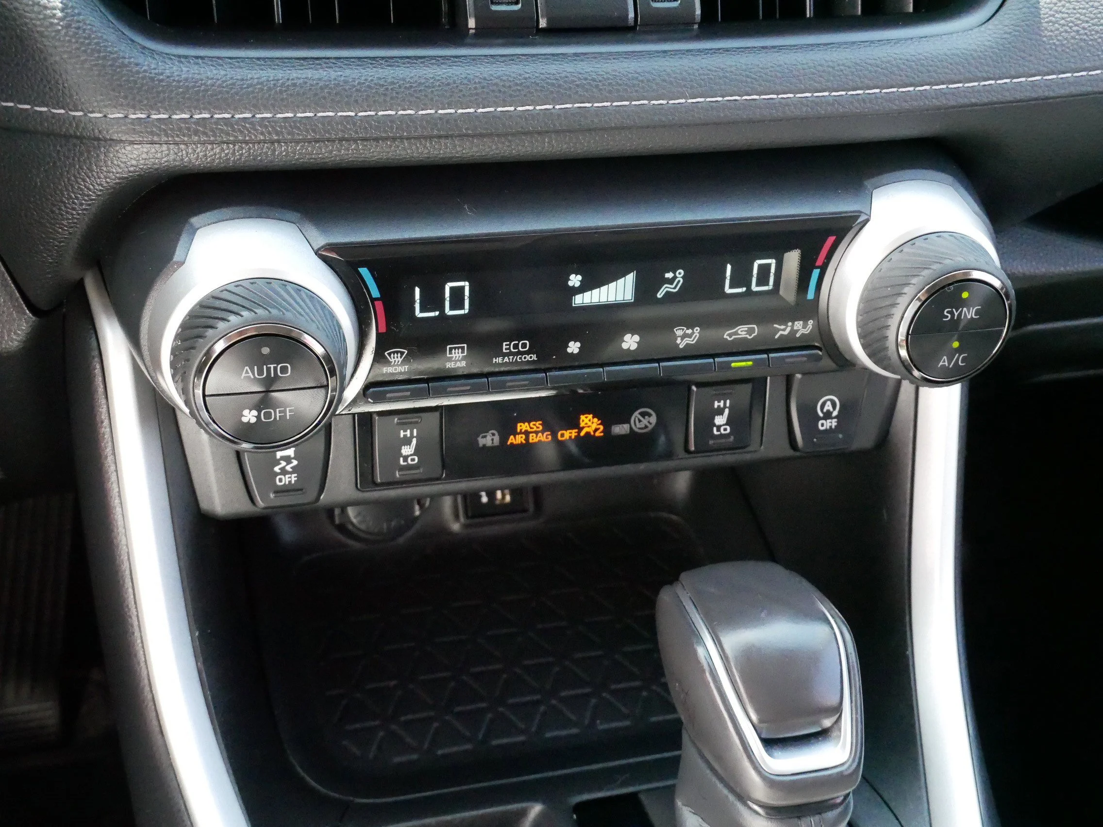 Used 2024 Ruby Flare Pearl Toyota XLE Premium image 23