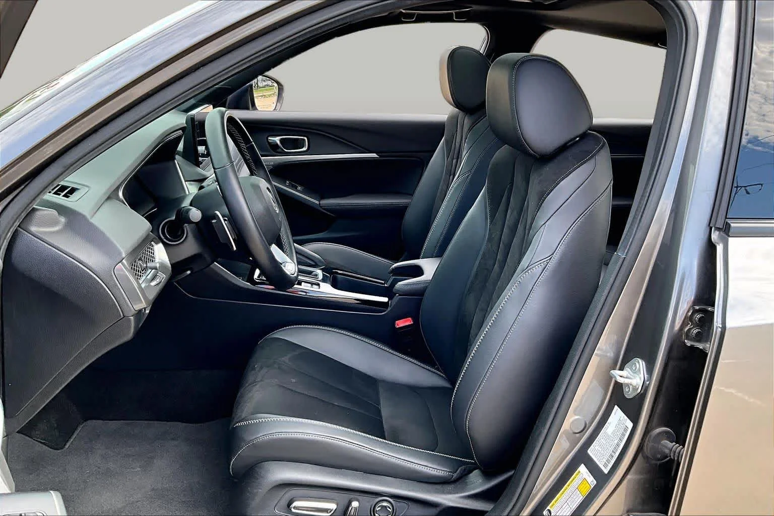 Used 2024 Liquid Carbon Metallic Acura w/A-Spec Technology Package image 8