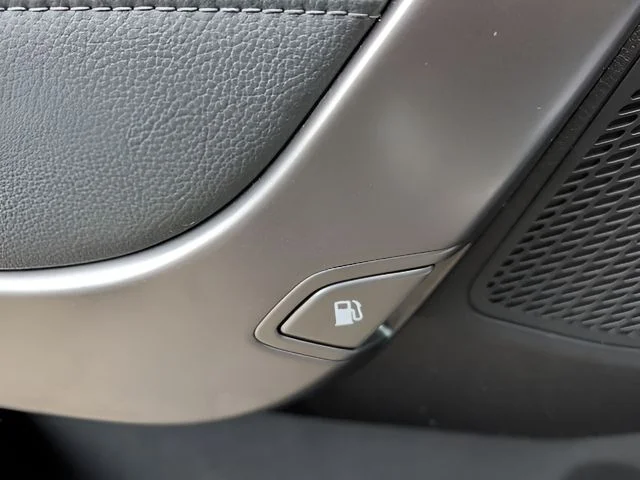 Used 2017 Gray Hyundai 2.4 Base image 14