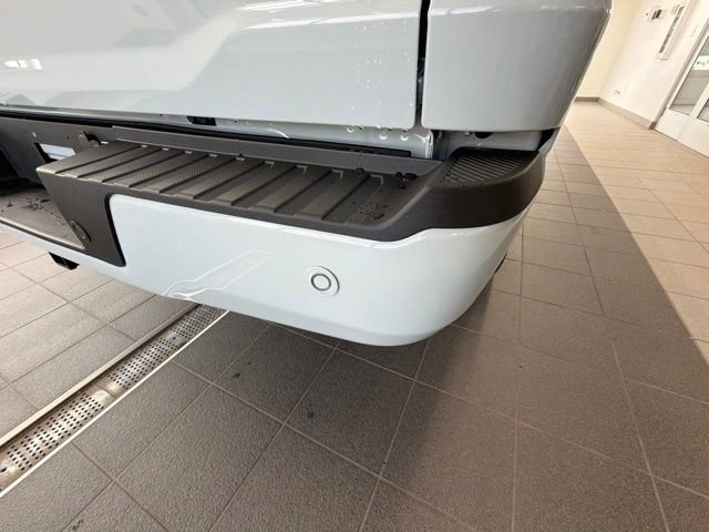 New 2026 Avalanche Ford XLT image 18