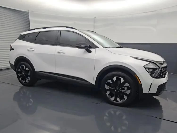Used 2023 White Kia X-Line Sport Utility 4D image 2