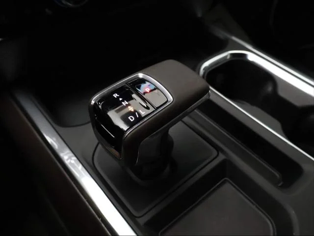 2026 GMC Sierra 1500 SLT - Photo 14