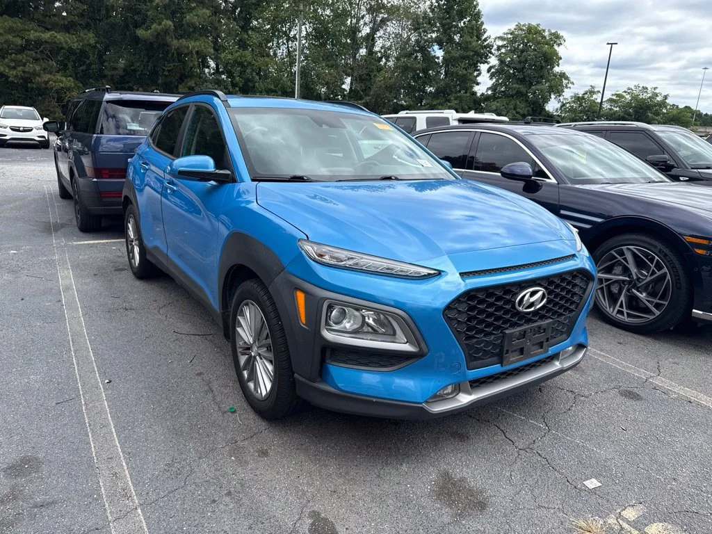 Used 2020 Blue Hyundai SEL Plus image 3
