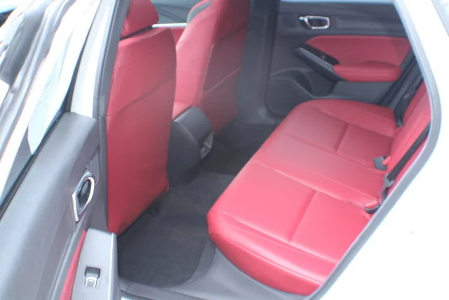 Used 2025 Platinum White Pearl Acura w/A-Spec Technology Package image 15