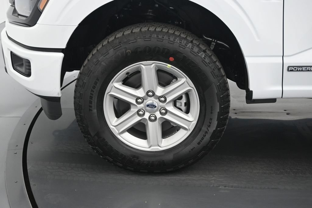 New 2026 Oxford White Ford XLT image 22