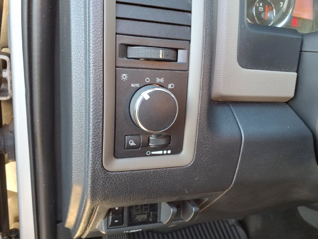 Used 2012 Silver Ram Tradesman image 12