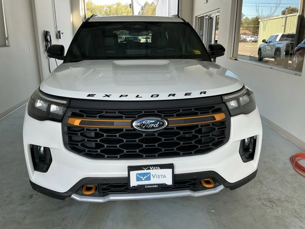 New 2026 White Metallic Ford Tremor image 2