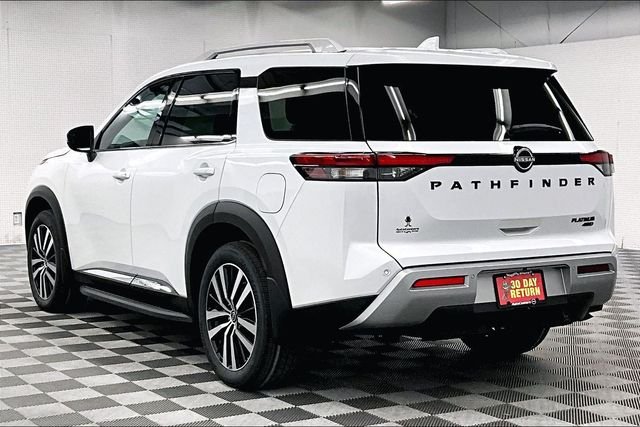 New 2025 Everest White Pearl Tricoat Nissan Platinum image 3