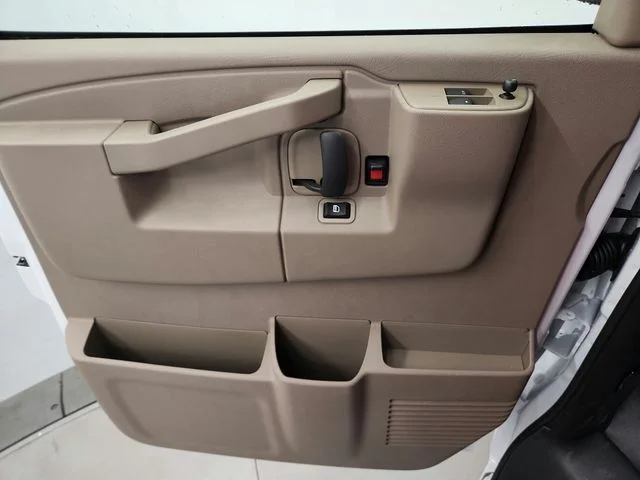 New 2026 White Chevrolet Work Van image 27