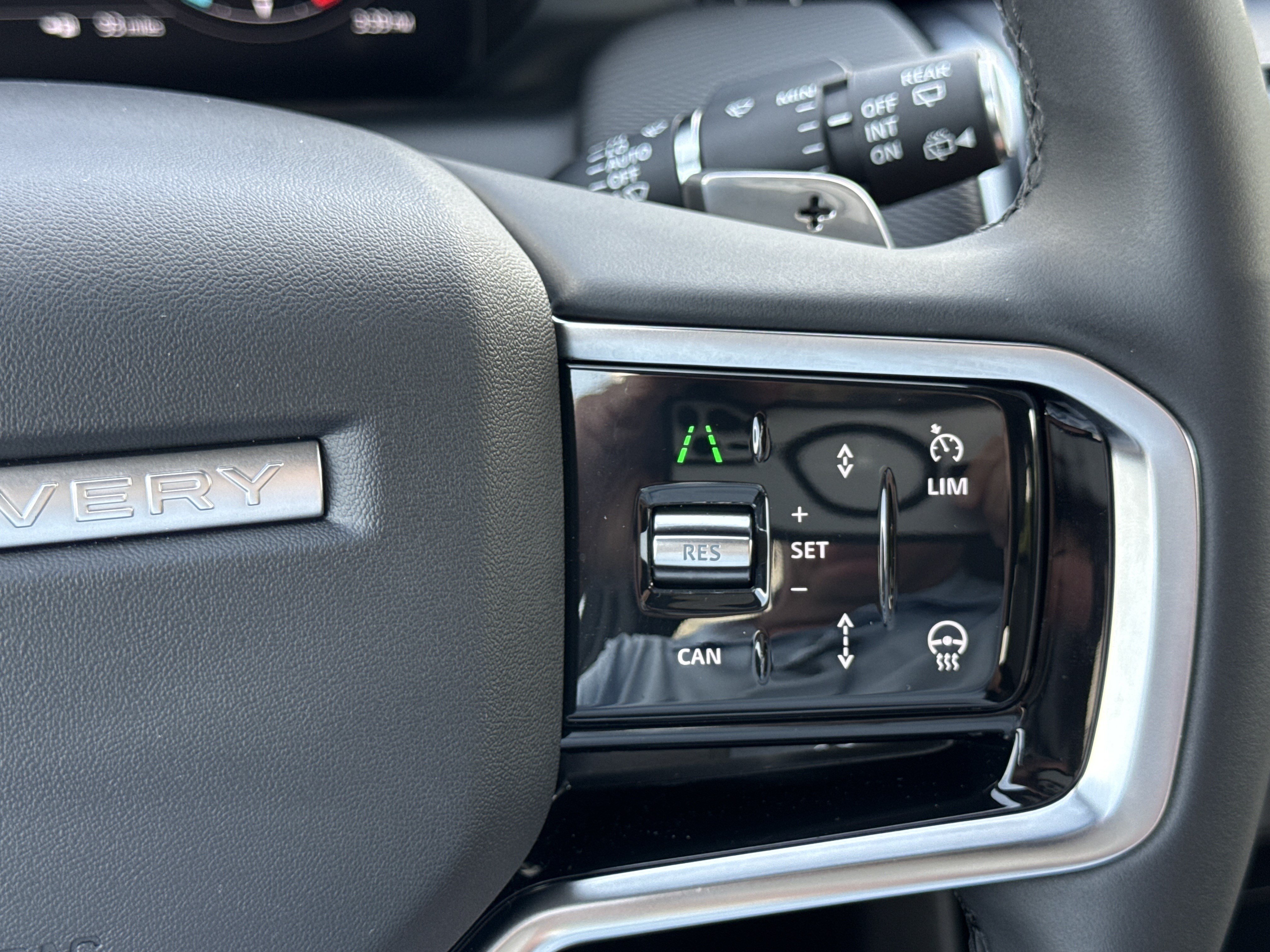2025 Land Rover Discovery Sport Dynamic SE - Photo 23