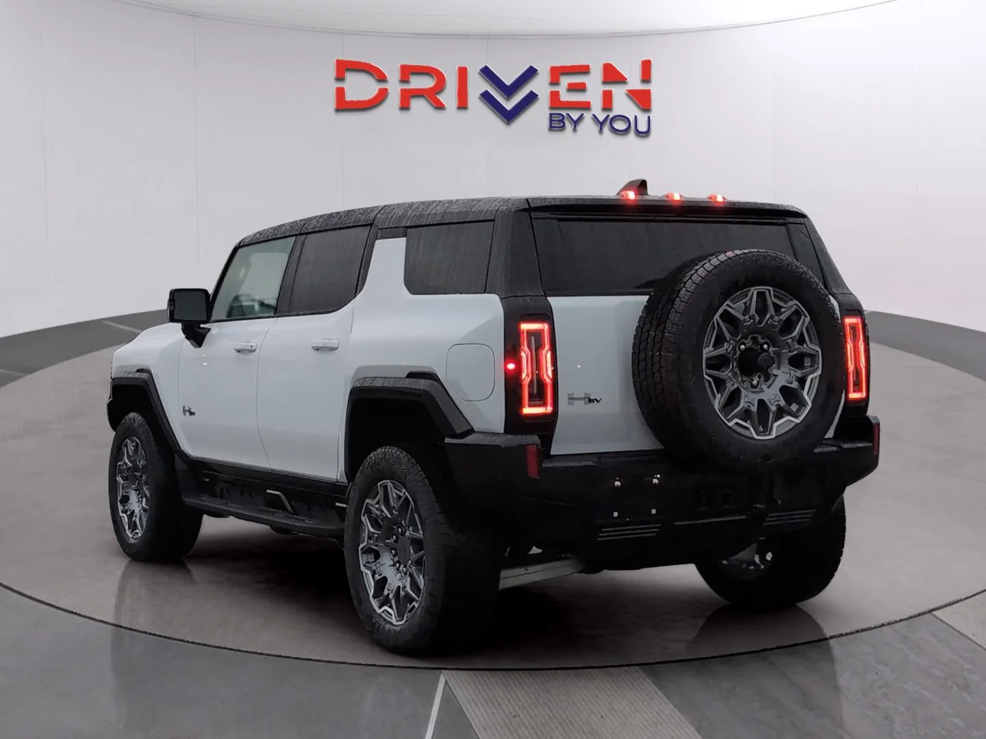 New 2025 Interstellar White GMC 2X image 3