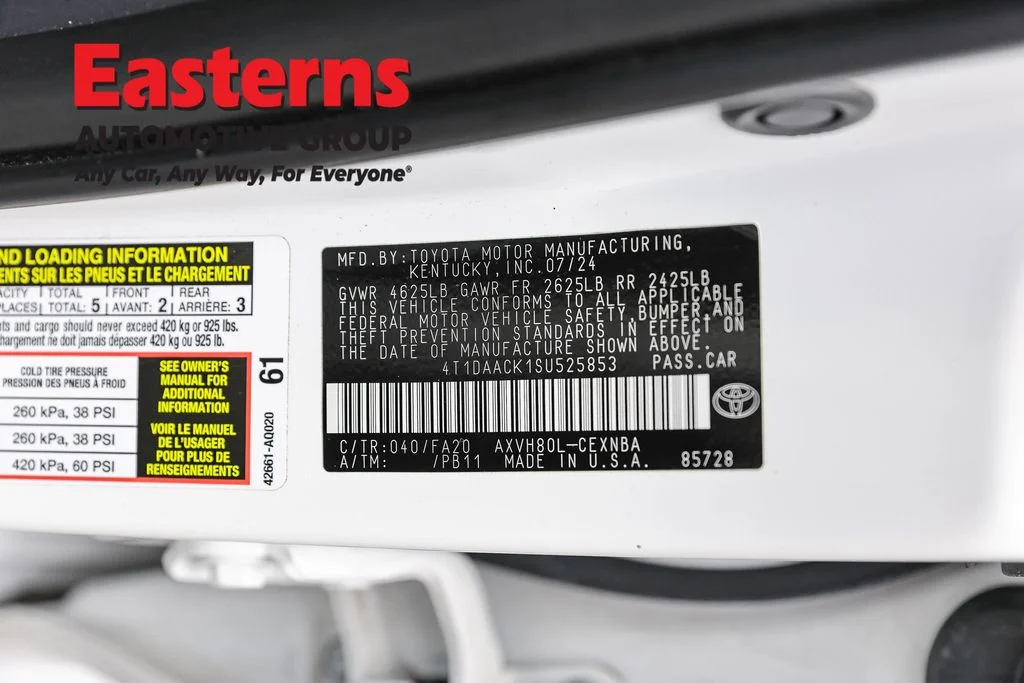 Used 2025 White Toyota LE image 34