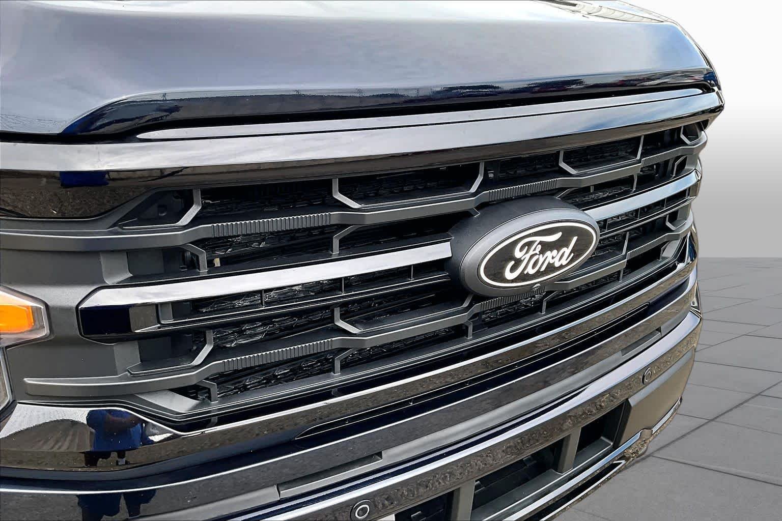 Certified Used 2025 Antimatter Blue Metallic Ford XLT image 34
