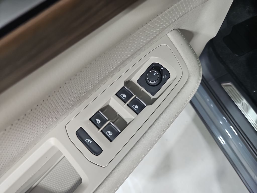 New 2026 Gray Volkswagen SE w/Technology image 11