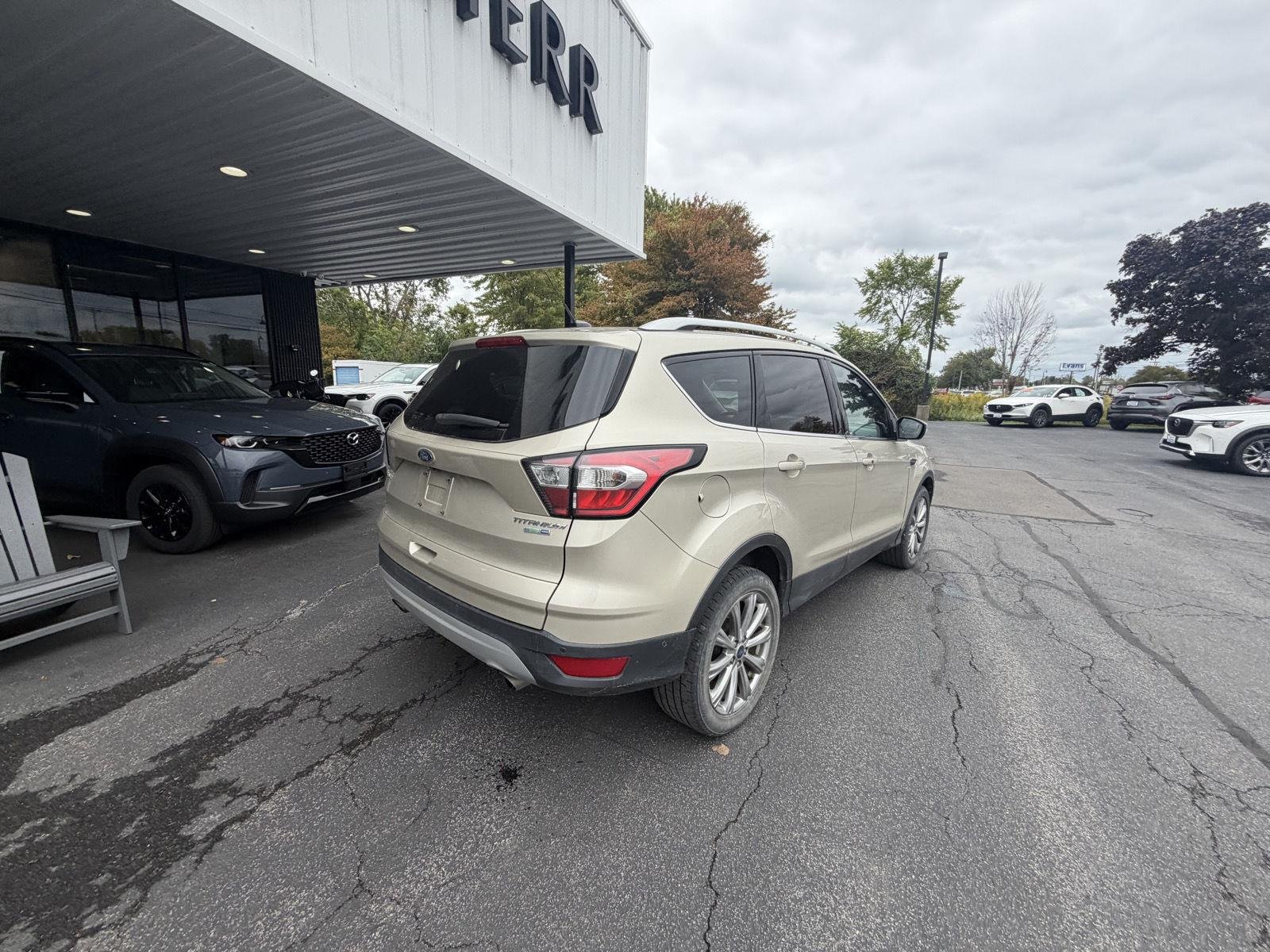 Used 2017 White Gold Ford Titanium image 8