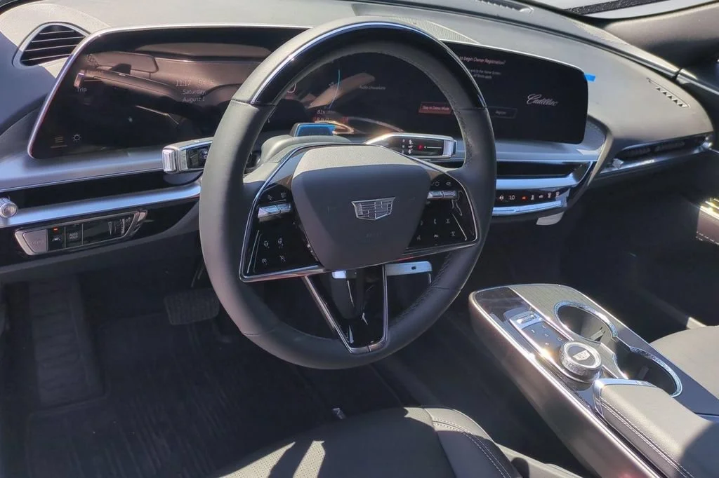 2026 Cadillac LYRIQ Luxury - Photo 6