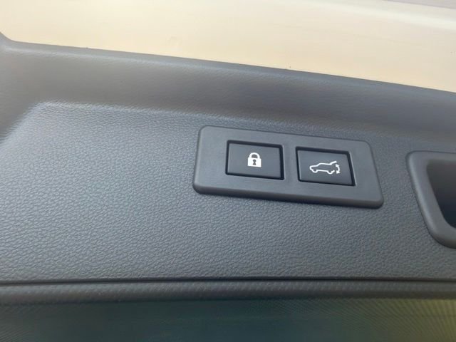 Used 2023 White Subaru Limited image 10