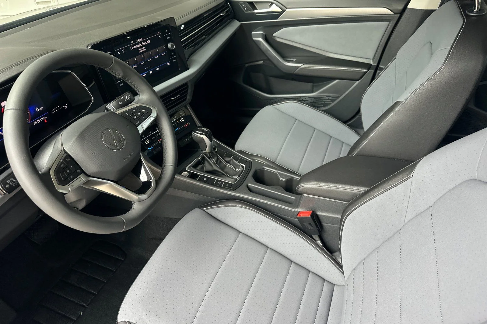 New 2026 Silver Volkswagen 1.5T SE image 8