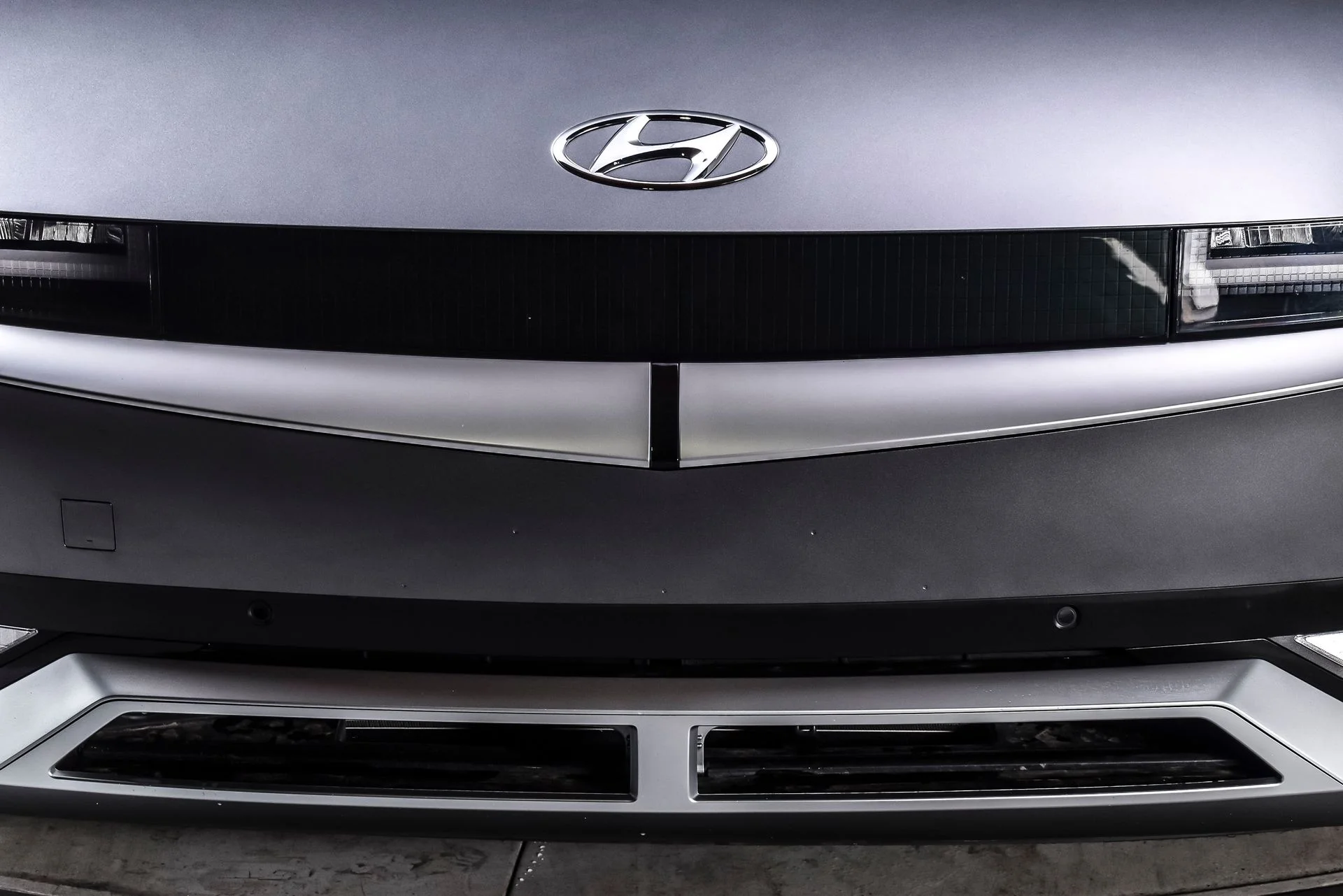 Used 2024 Gray Hyundai SEL image 8