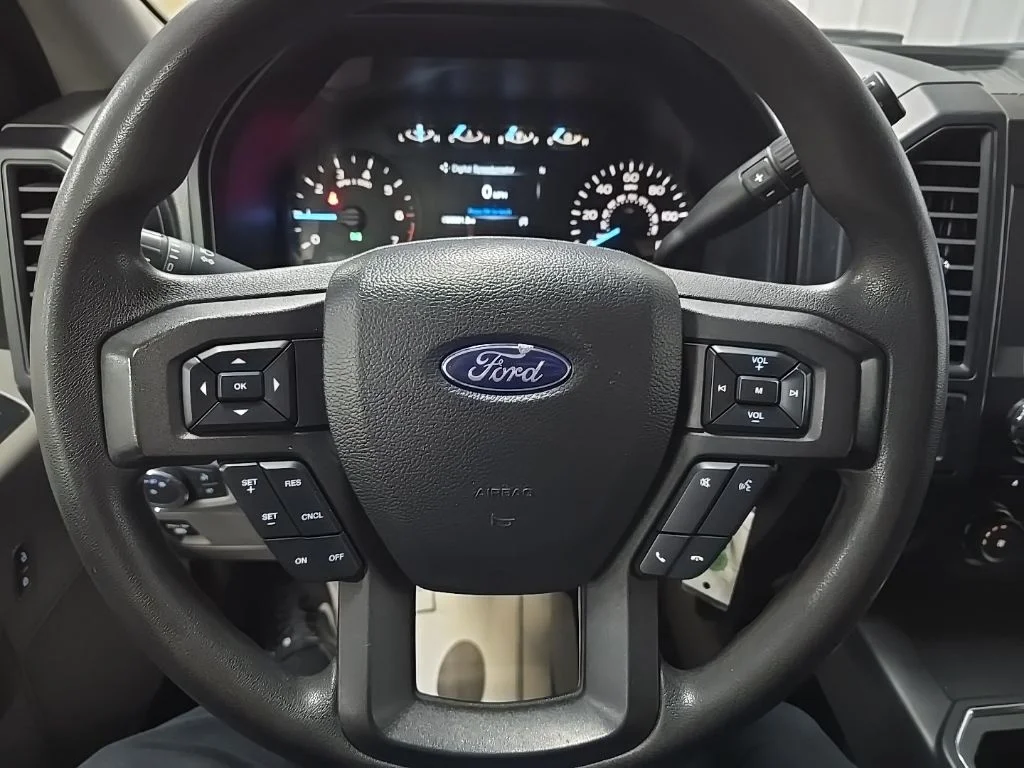 Used 2018 Gray Ford XL image 23