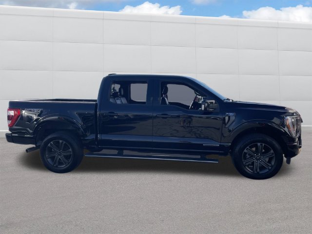 Used 2023 Black Metallic Ford Lariat image 7