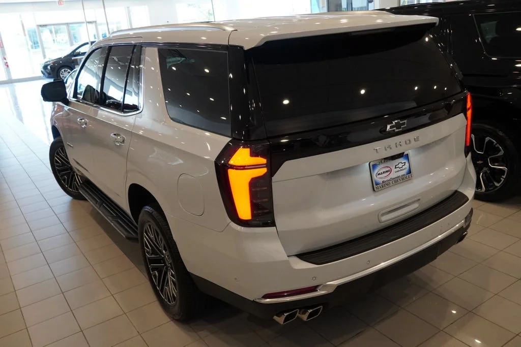 New 2026 Polar White Tricoat Chevrolet High Country image 38